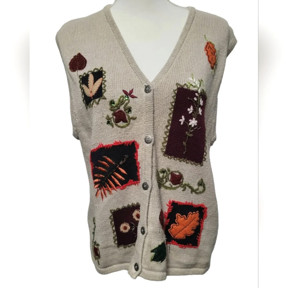 🍁🍂 Bobbie Brooks beige autumn fall seasonal embroidered knit vest